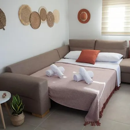 Cozzzy. Exclusive Apartment. شقة *