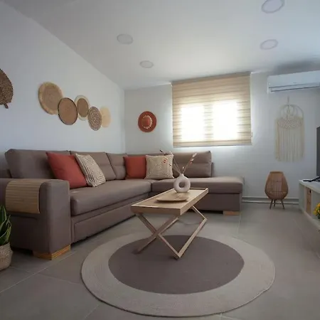 Cozzzy. Exclusive Apartment. *