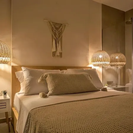 Cozzzy. Exclusive Apartment. *